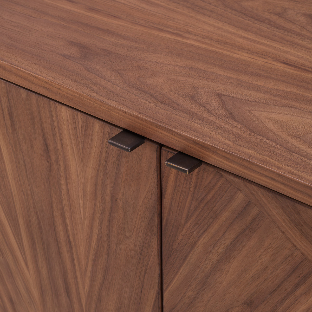 Rucello Dresser