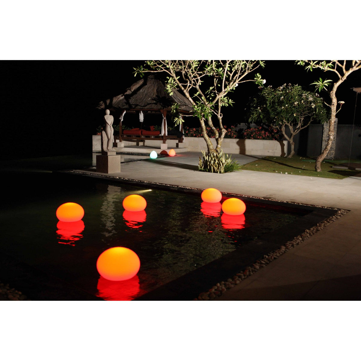Pair of Flat Ball Outdoor Lights