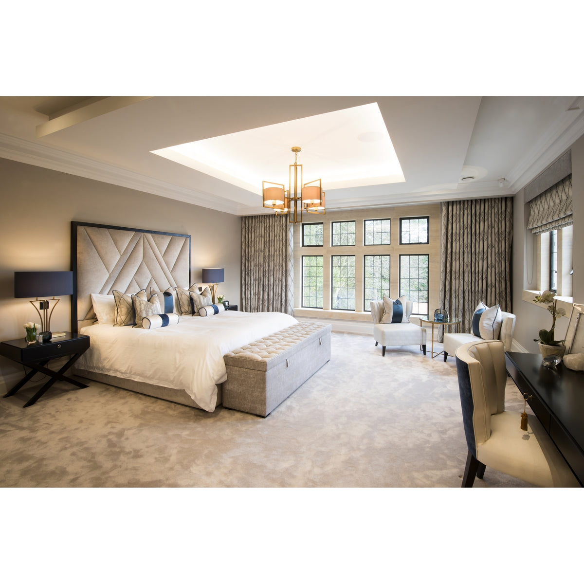 Yves Table Lamp