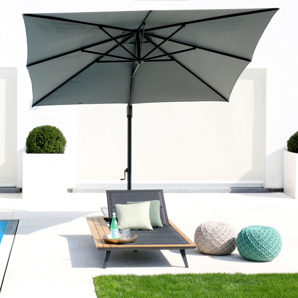 Marbella+ Cantilever Square Parasol