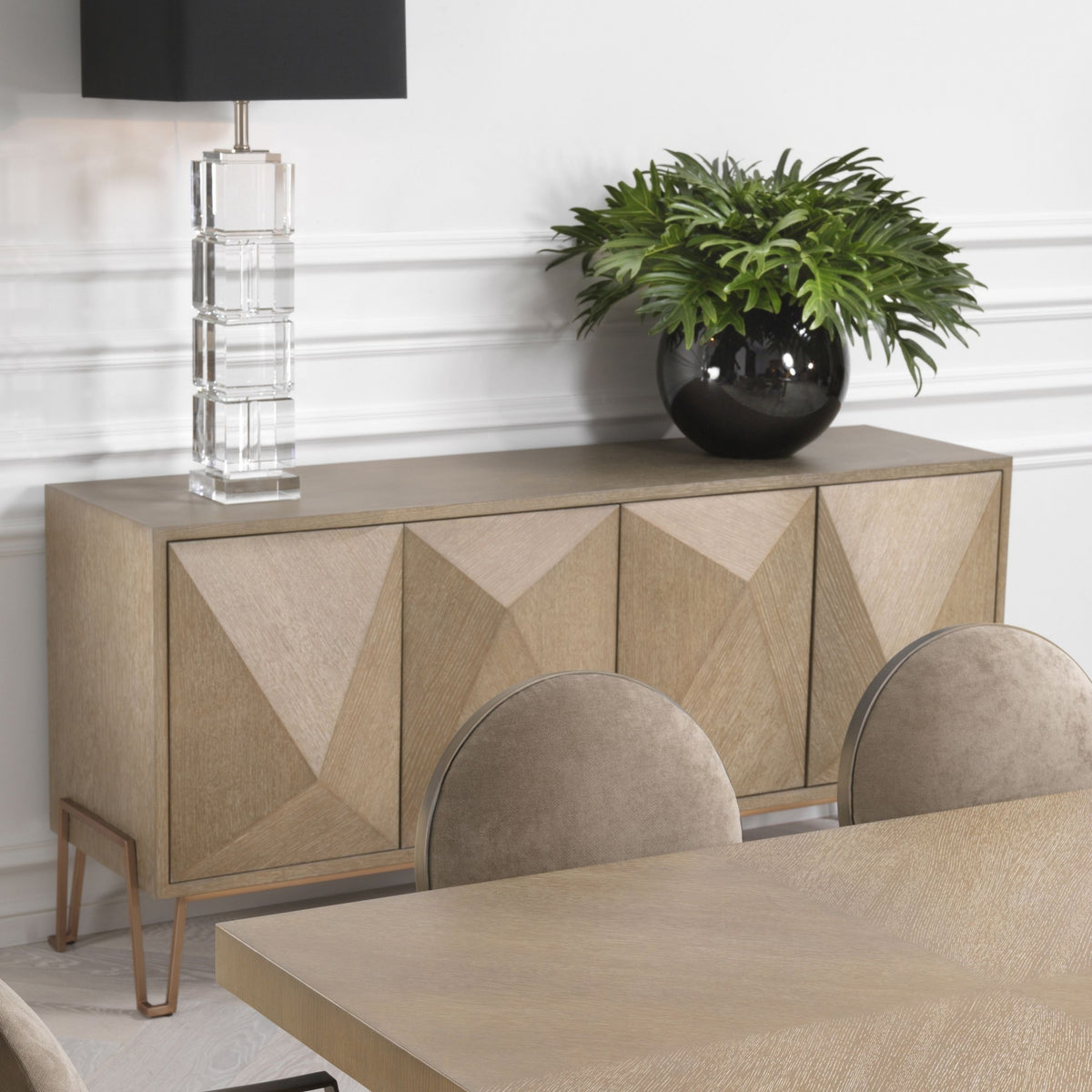 Highland Dresser
