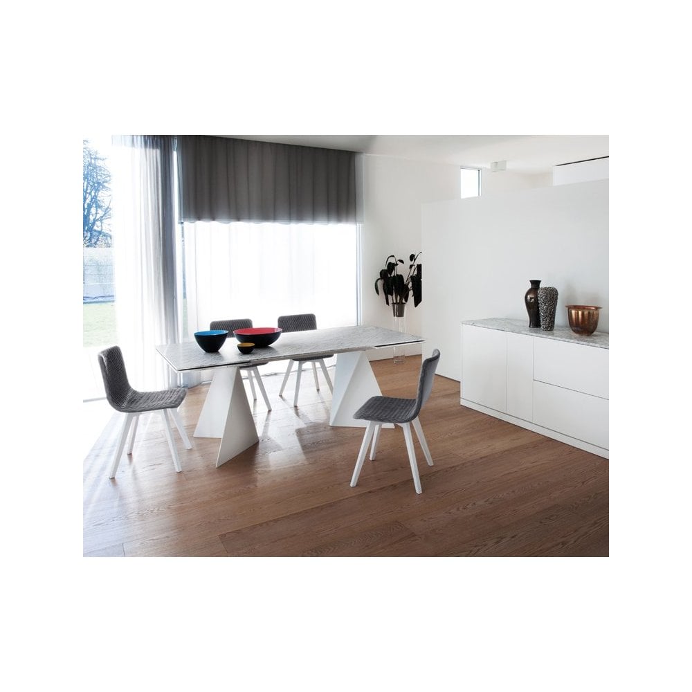 Euclide Extendable Dining Table