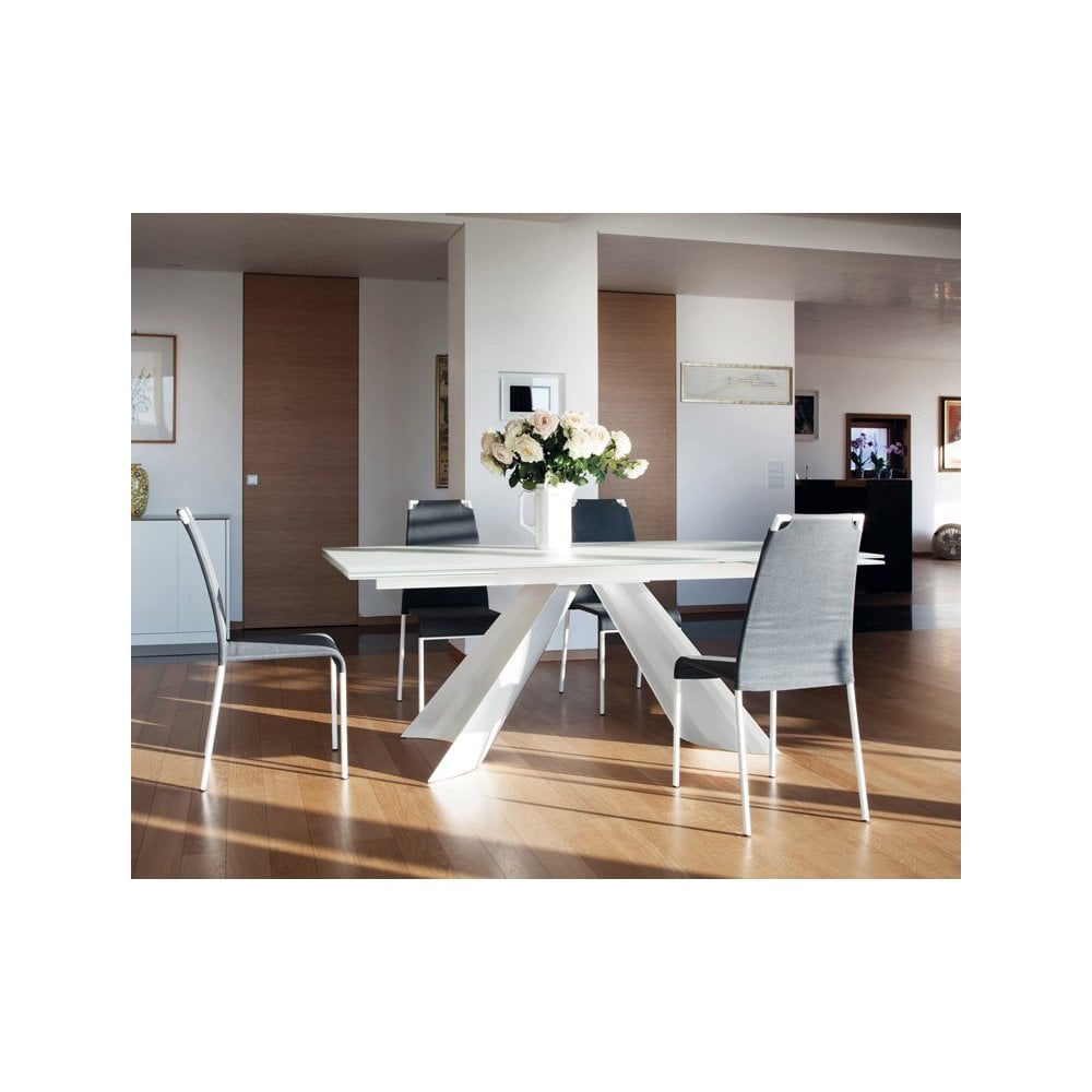 Tuile Extendable Dining Table