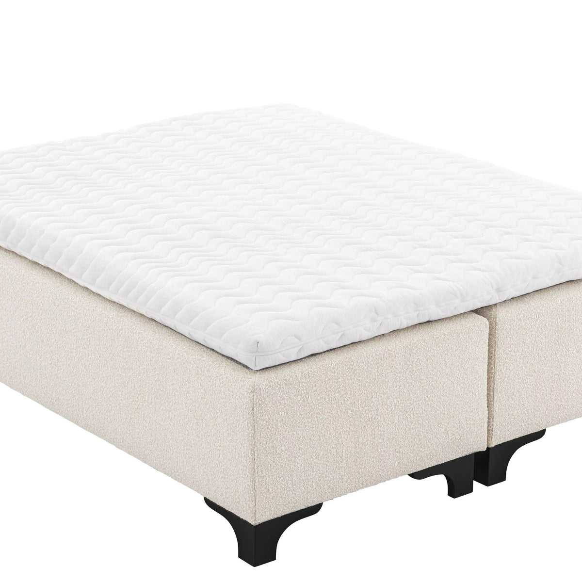Mavone Bed Set
