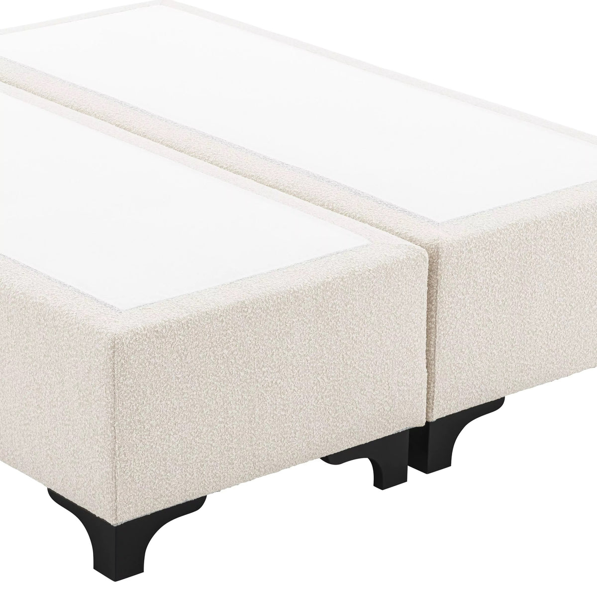 Mavone Bed Set