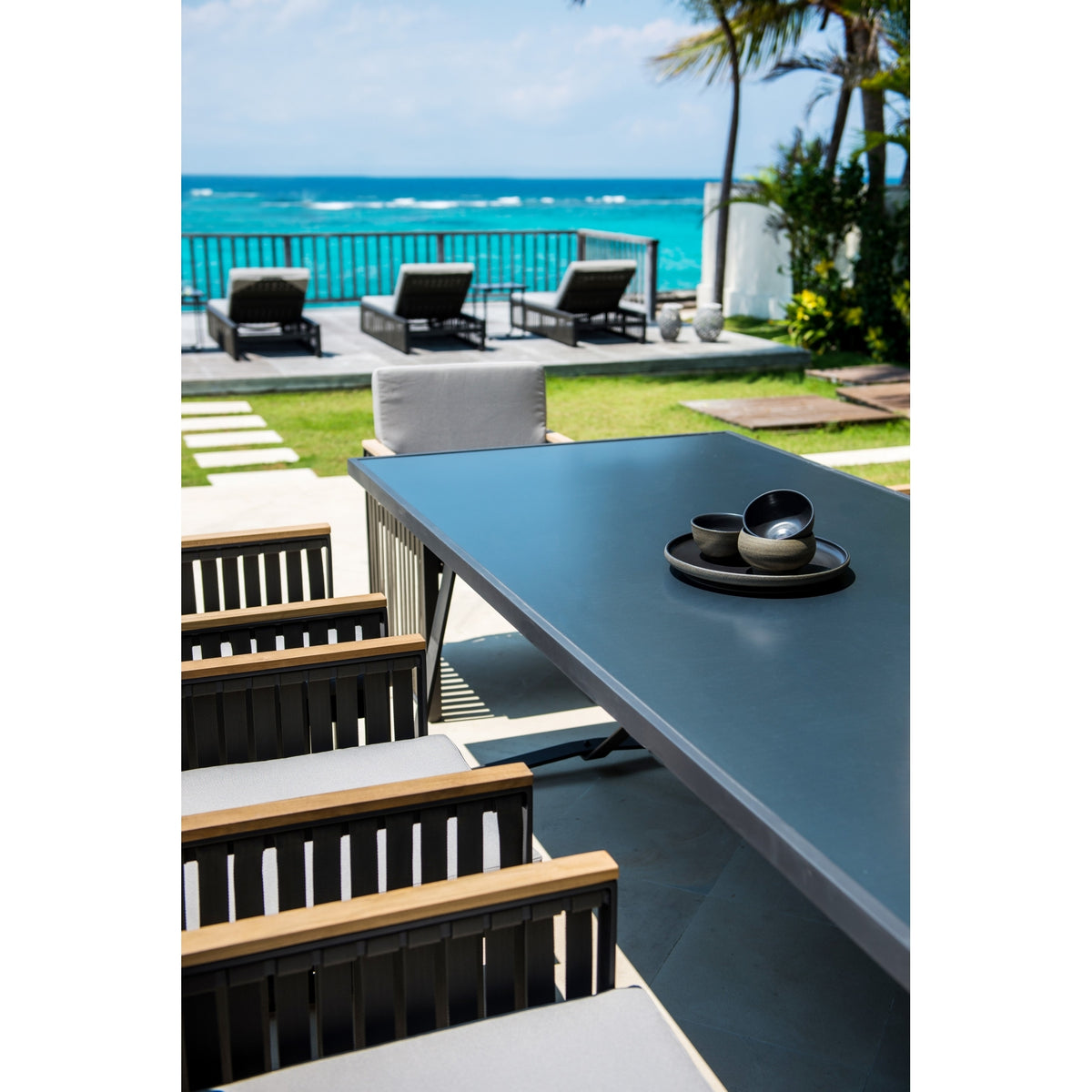 Horizon 8 Seat Dining Set