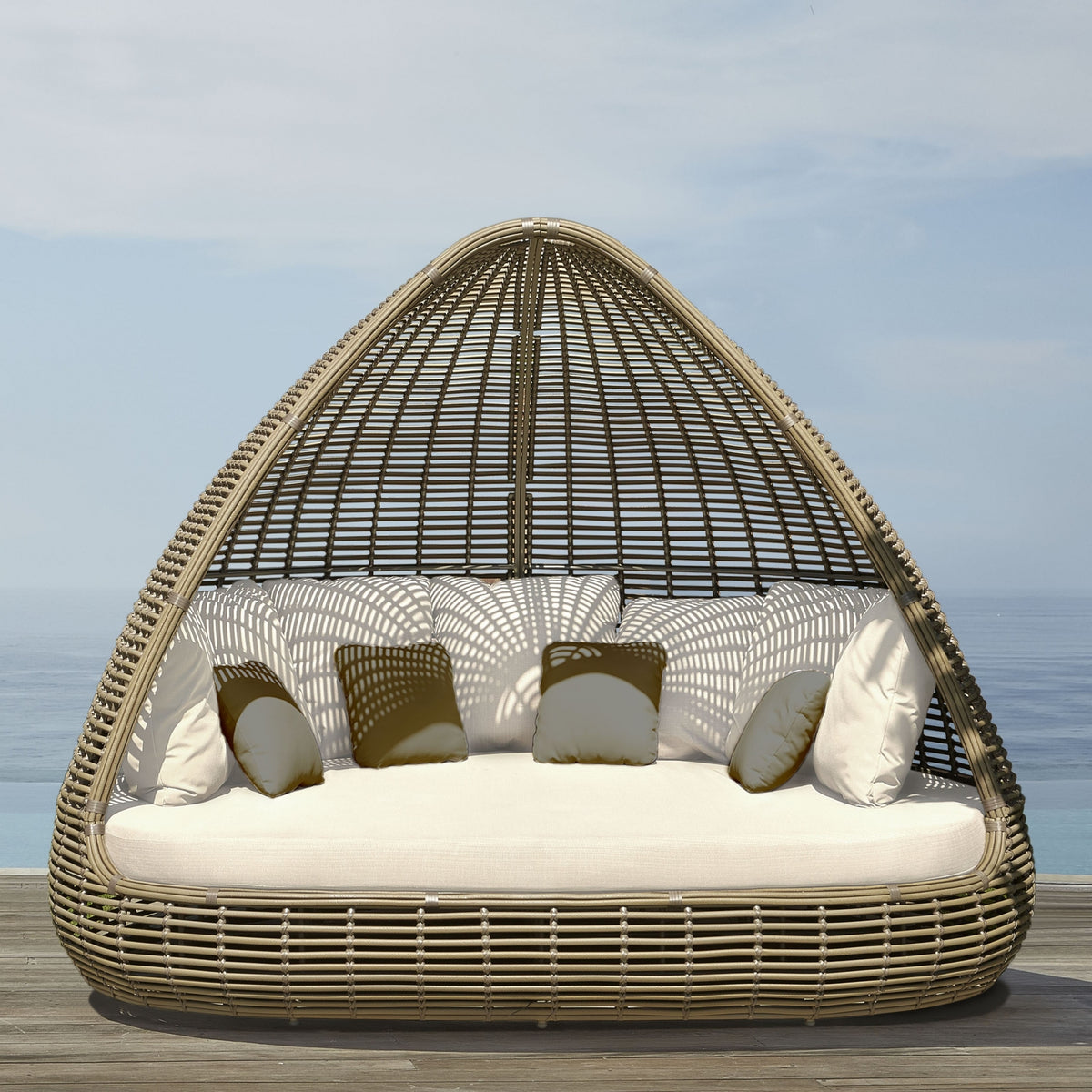 Shade Day Bed