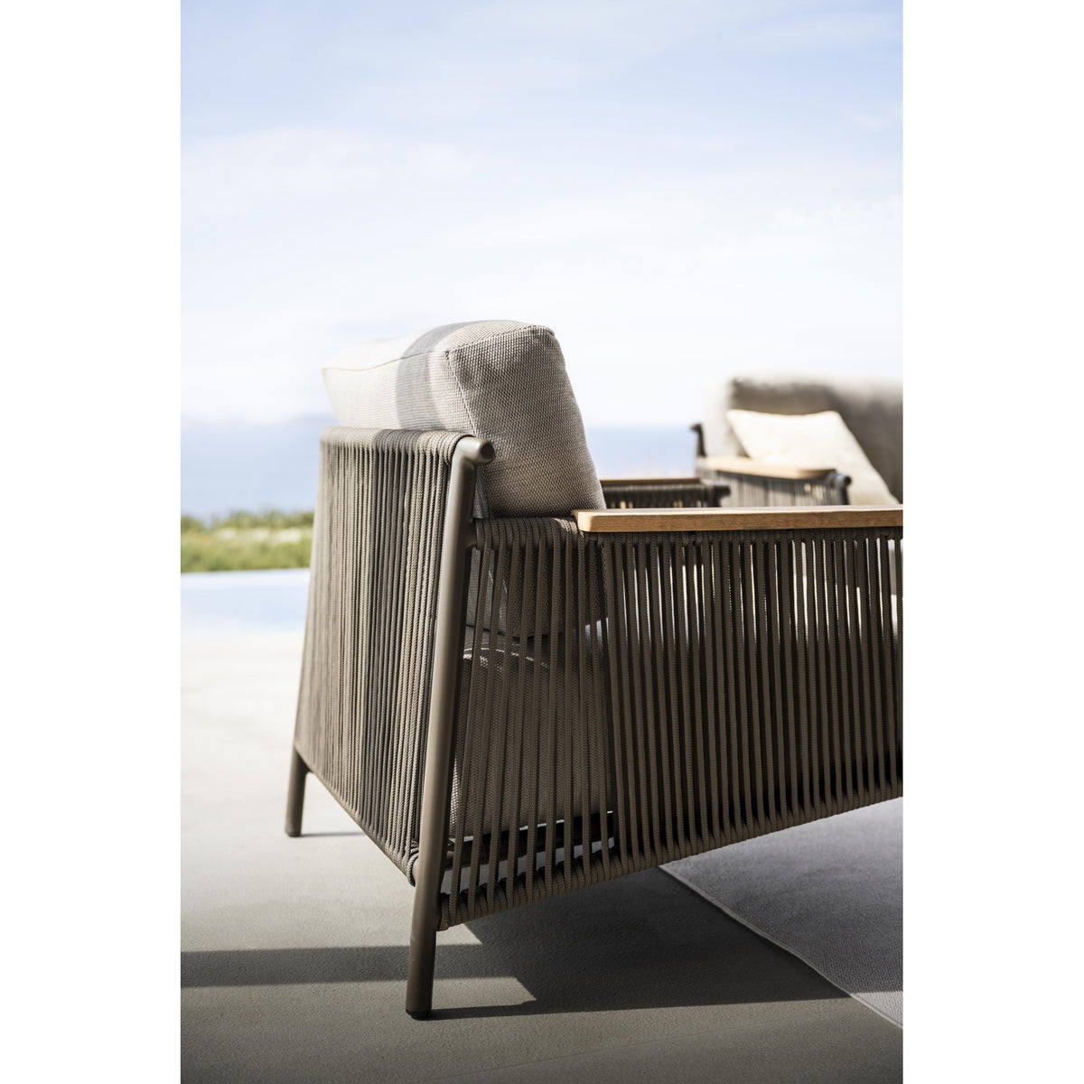Scoop Love Seat