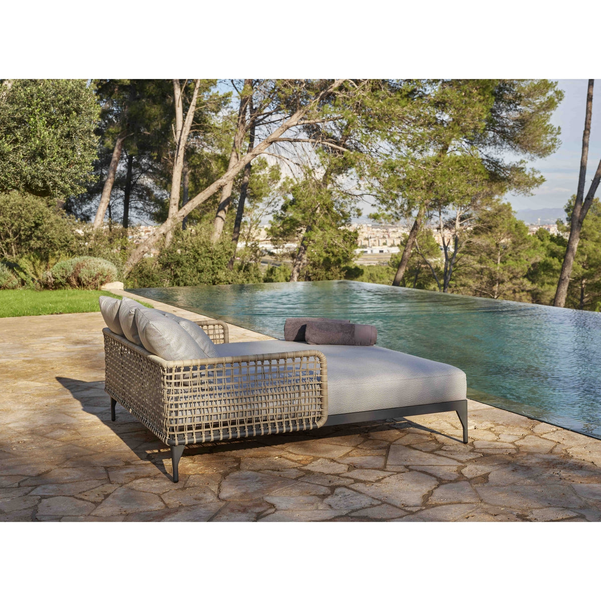 Western Day Bed