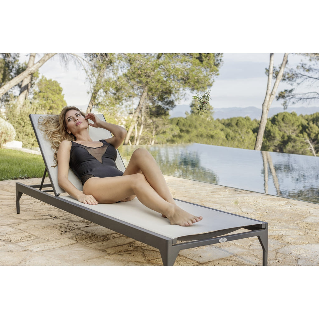 Western Lounger