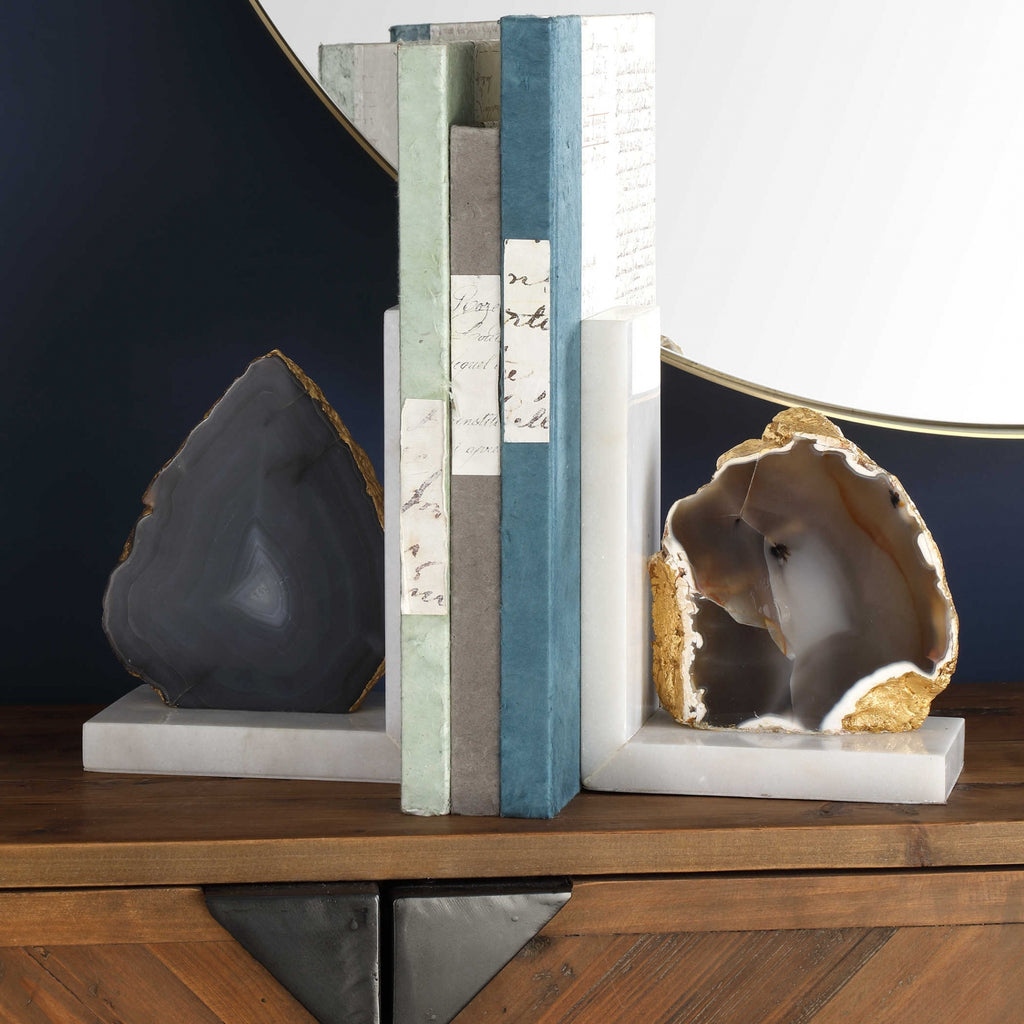 Aysha Bookends
