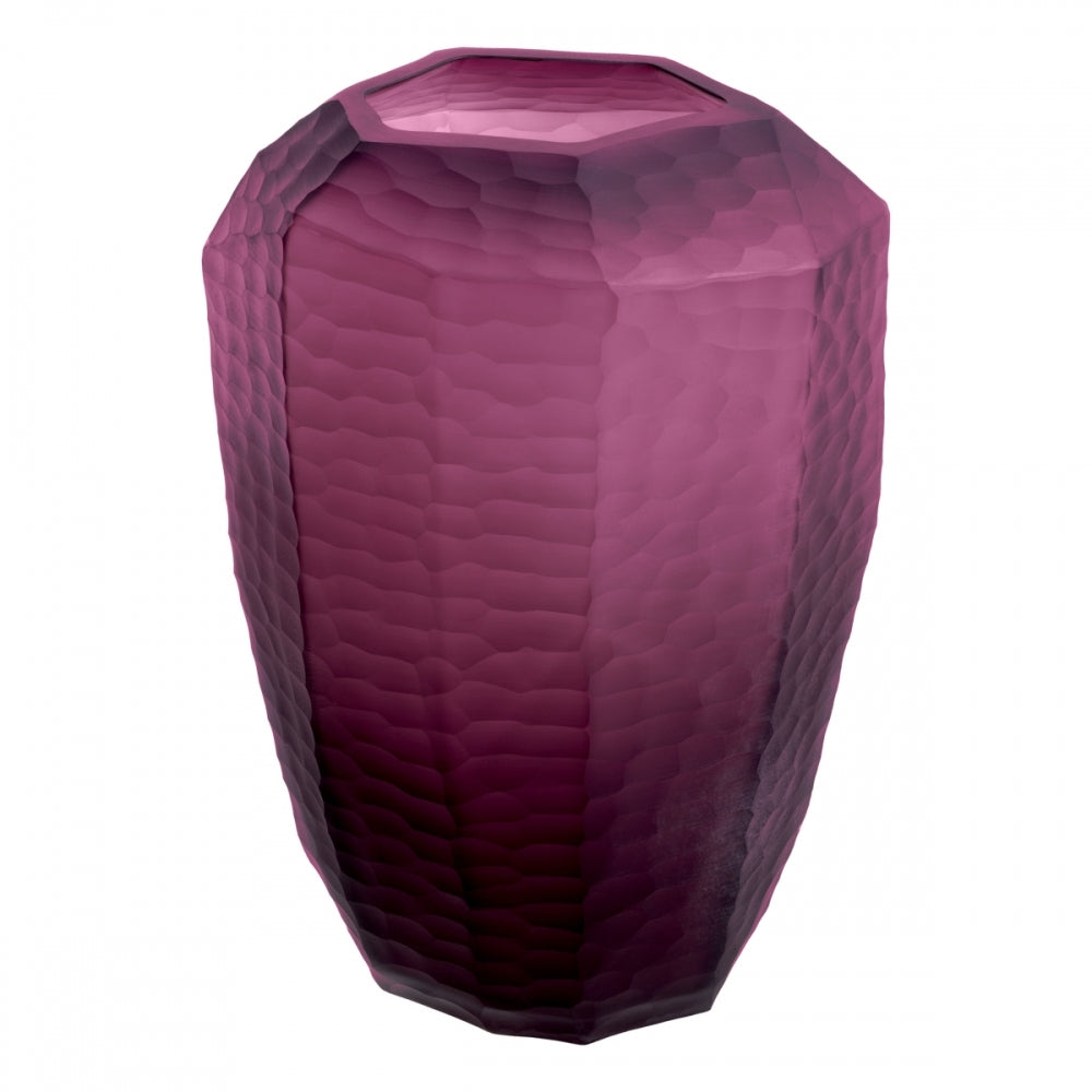 Larisa Vase