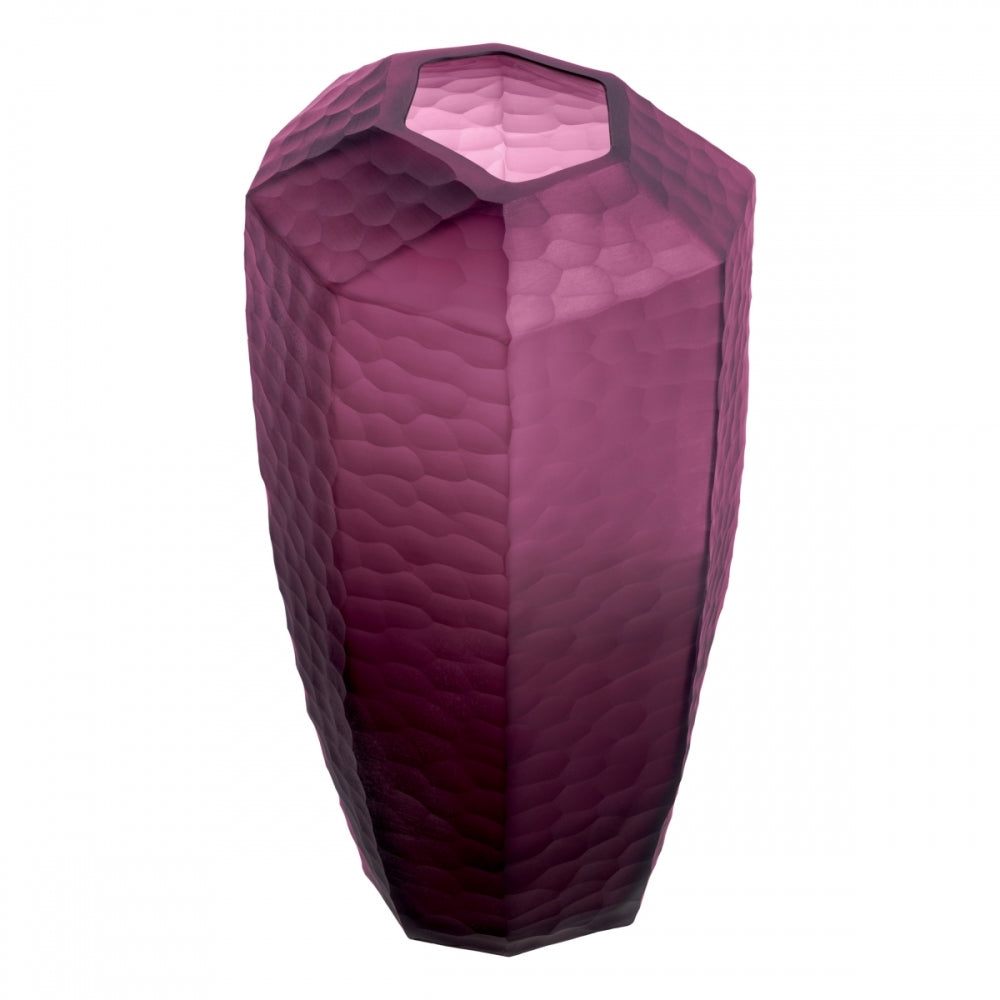 Larisa Vase