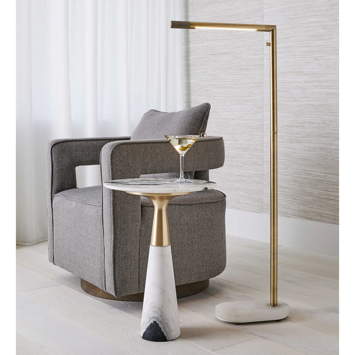 Highlight Floor Lamp