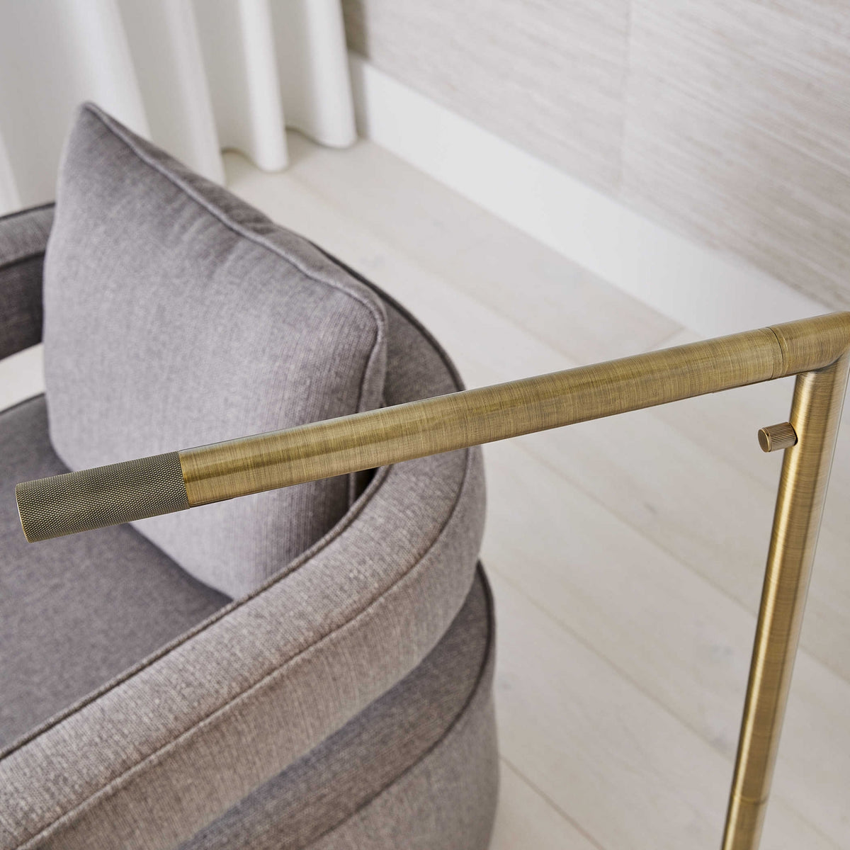 Highlight Floor Lamp