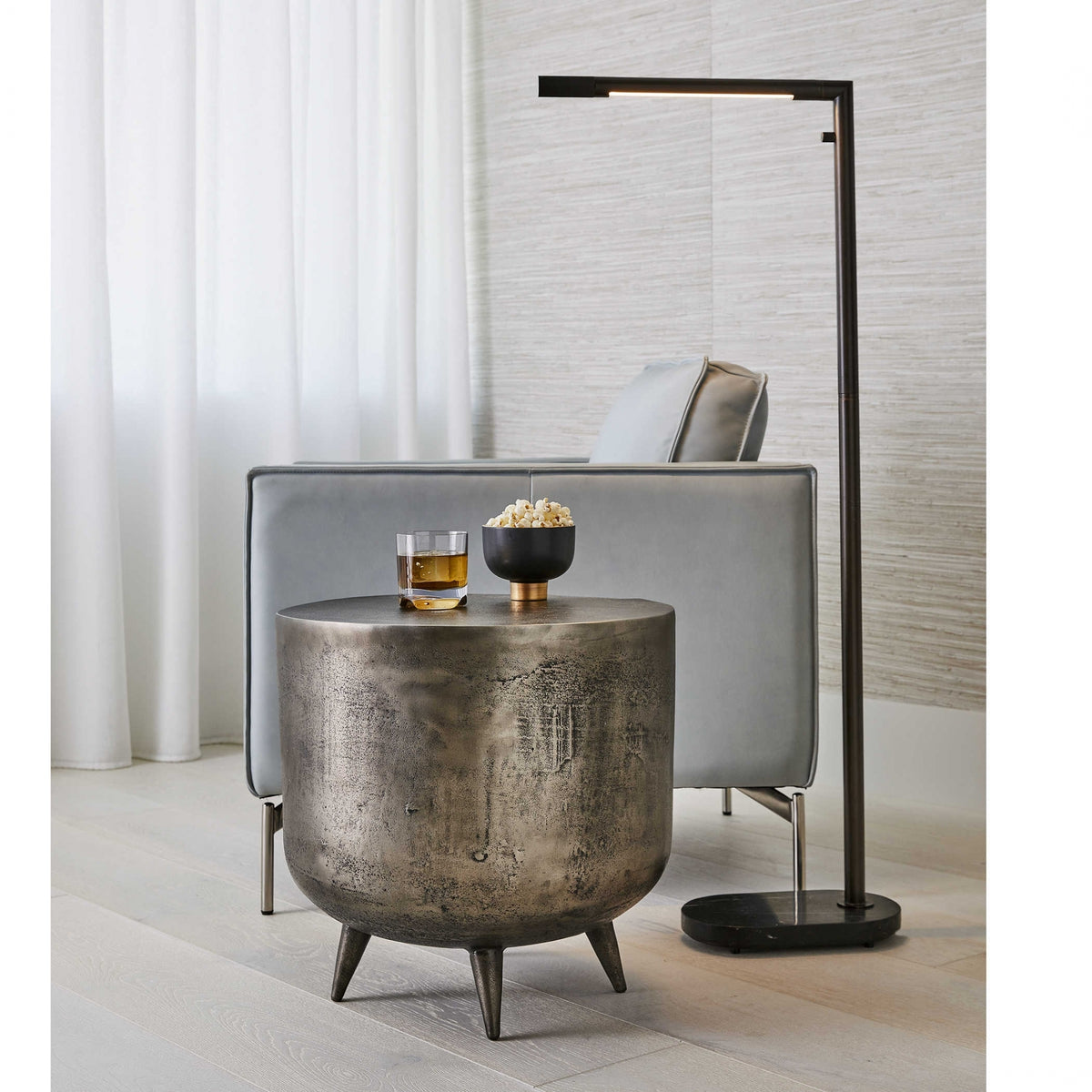 Highlight Floor Lamp