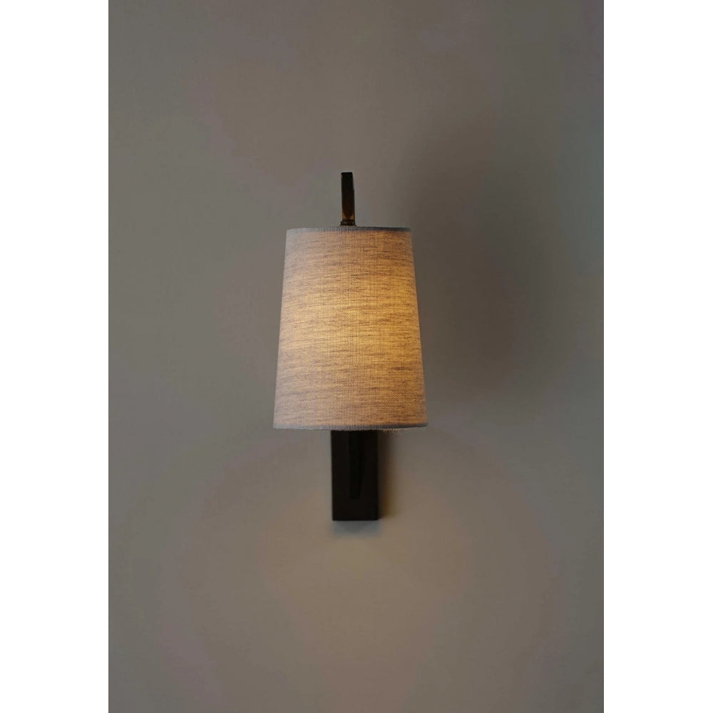 Monty Wall Light Junior