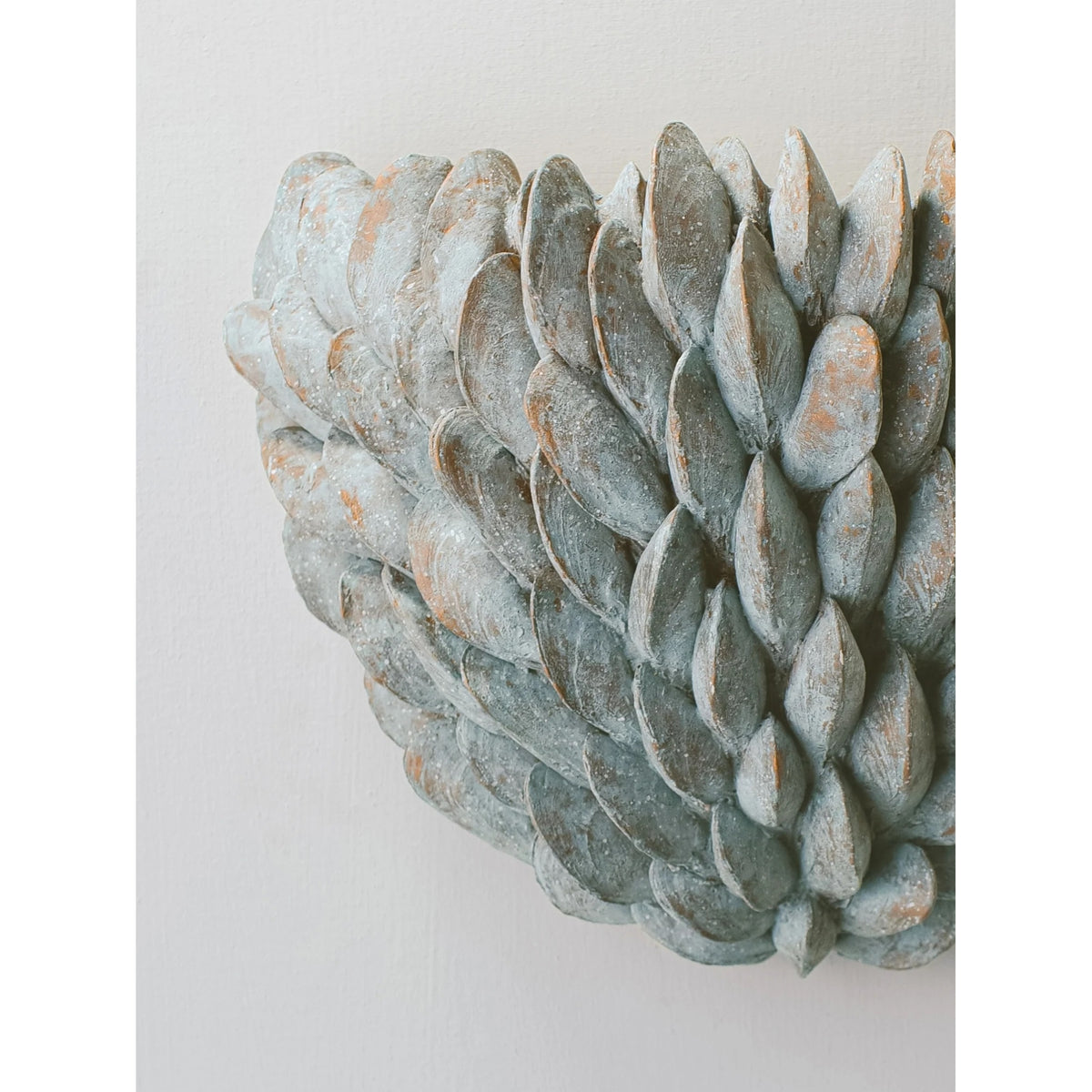 Mussel Shell Uplighter Large