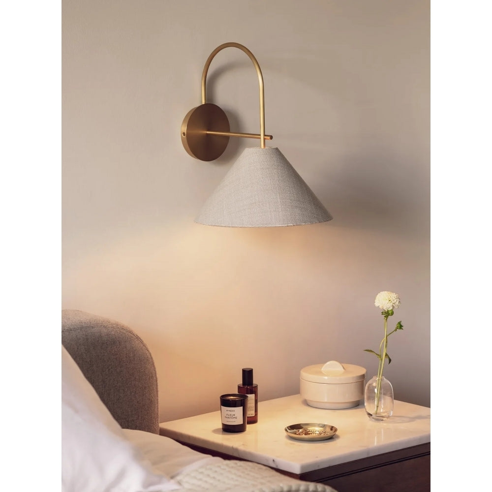 Arlo Wall Light