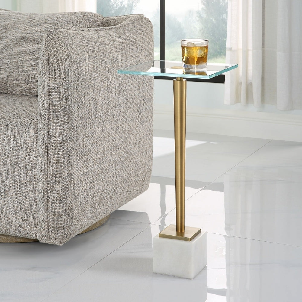Crisp Drinks Table