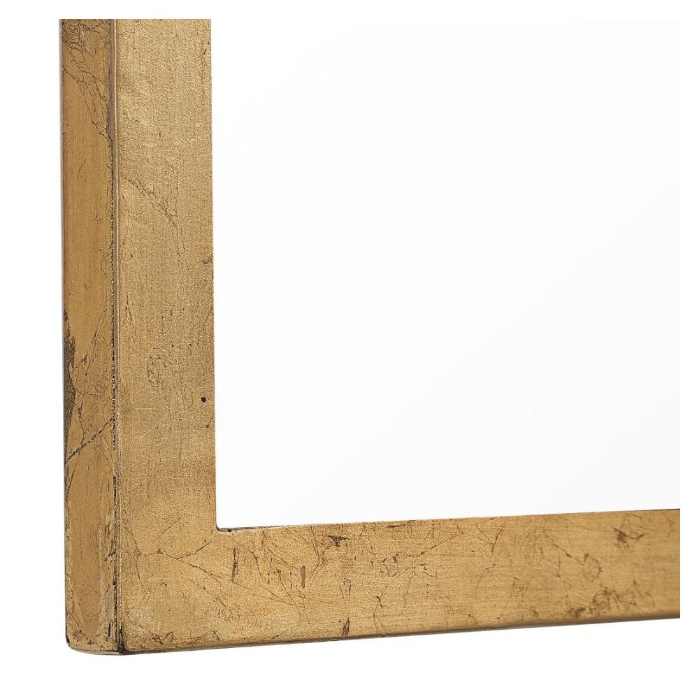 Taj Mirror