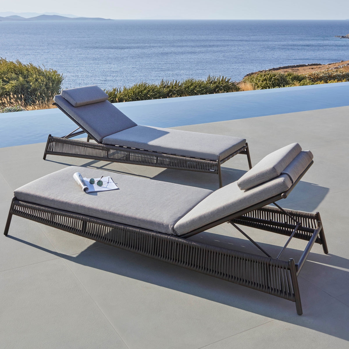 Scoop Lounger
