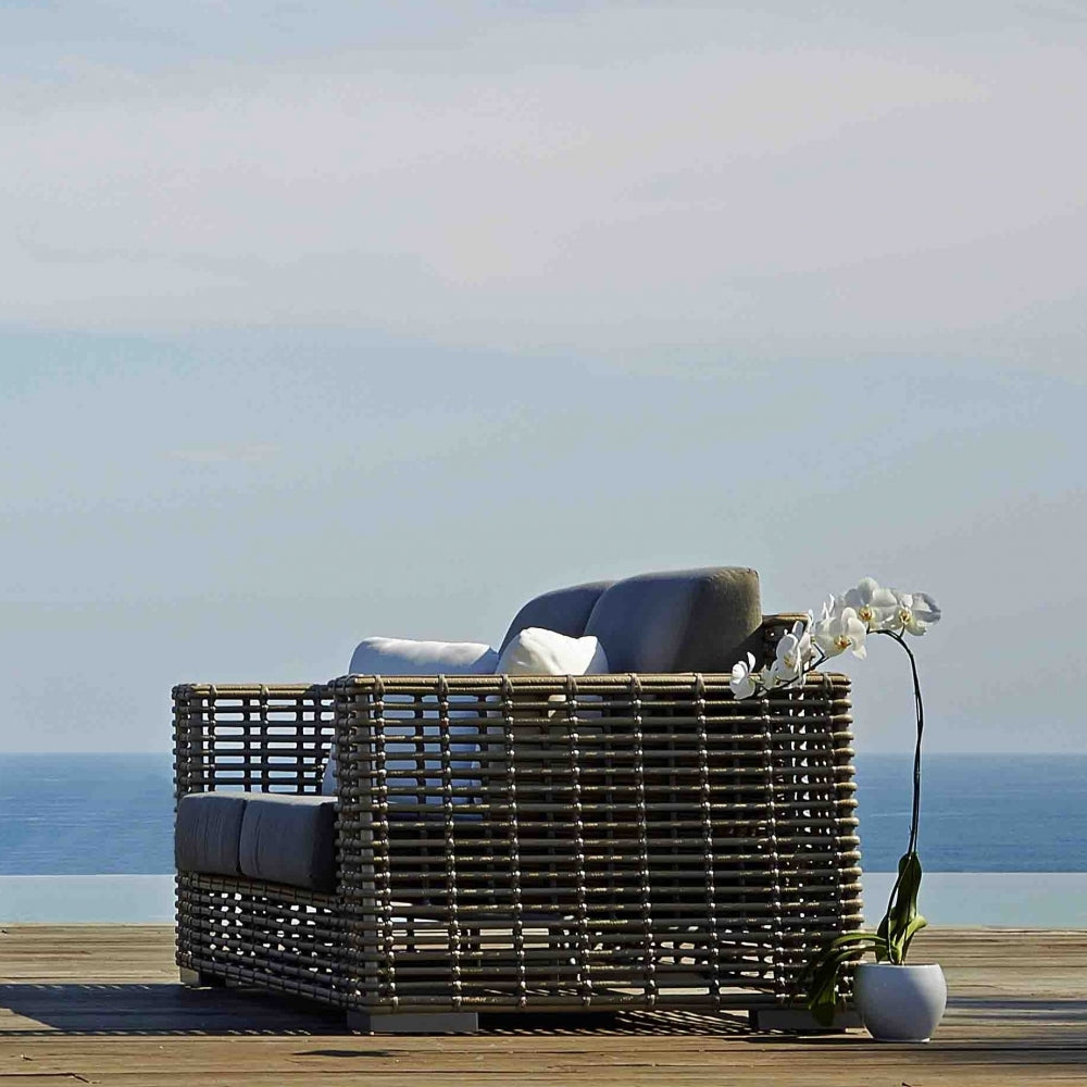 Castries Love Seat