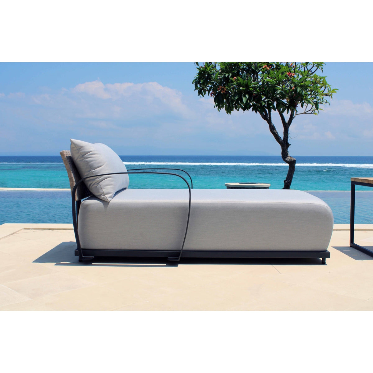 Windsor Chaise Longue