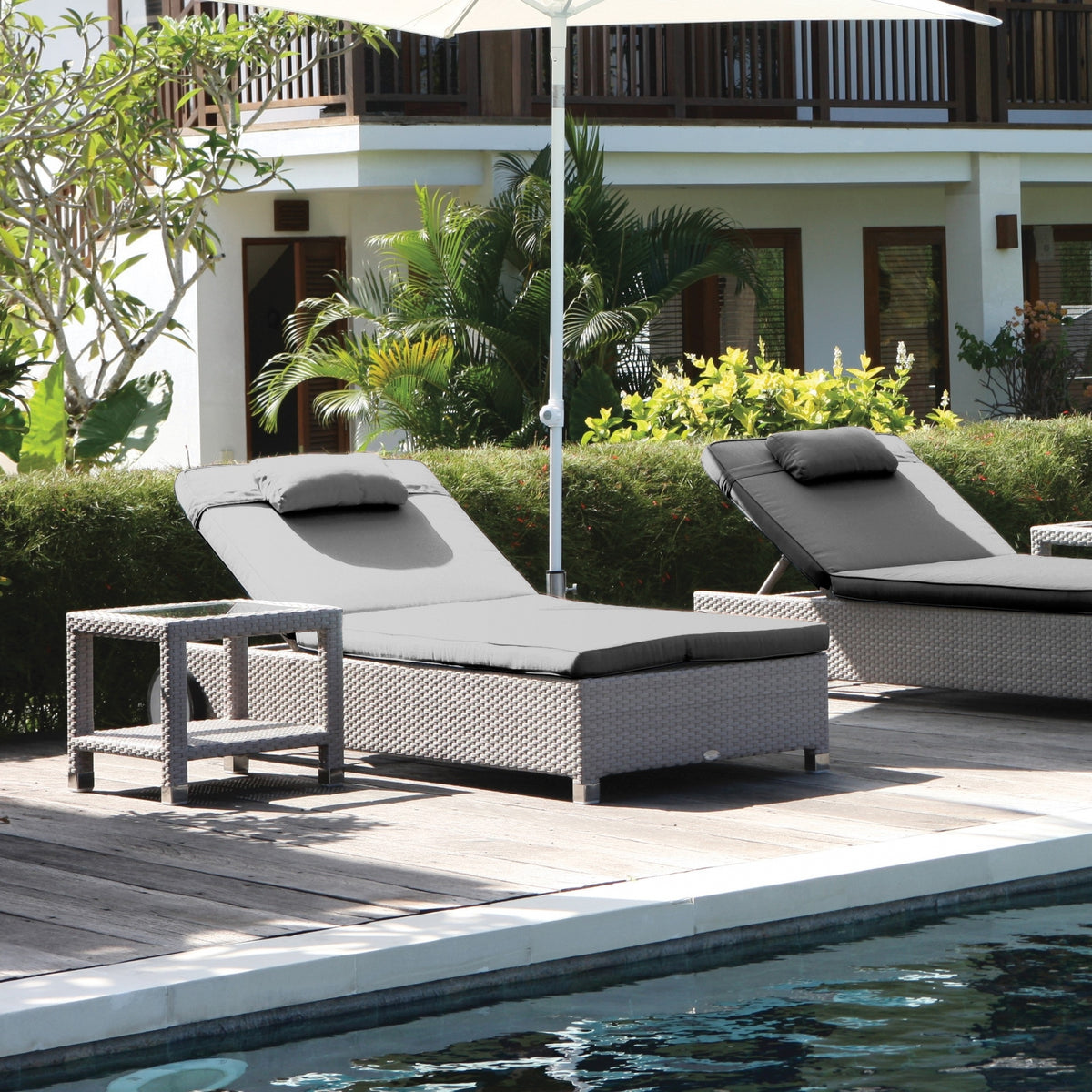 Anzio Lounger
