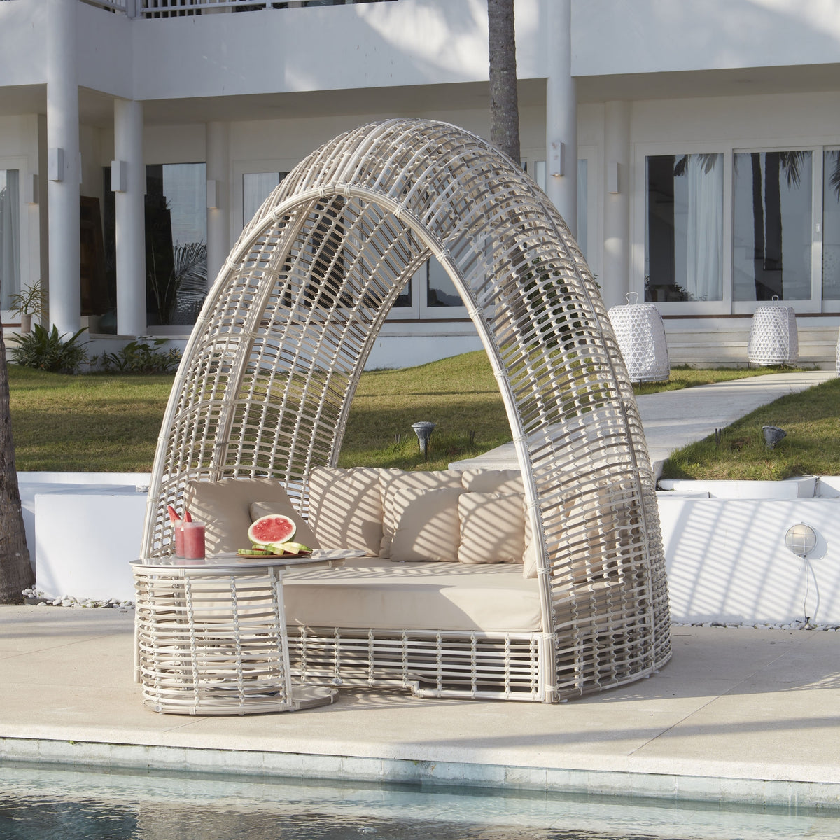 Surabaya Daybed