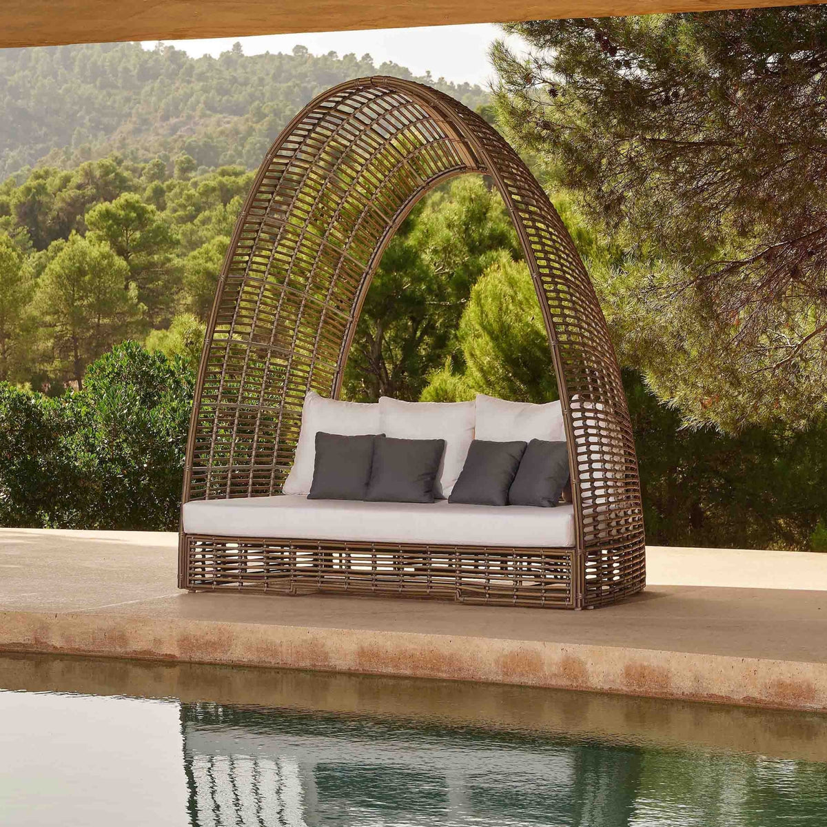 Surabaya Daybed