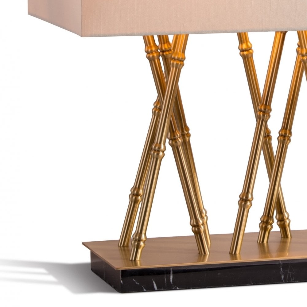 Liri Table Lamp