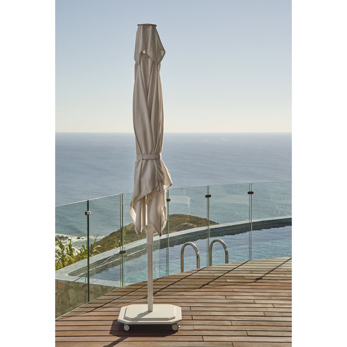 Caractere 1 Series Square Parasol