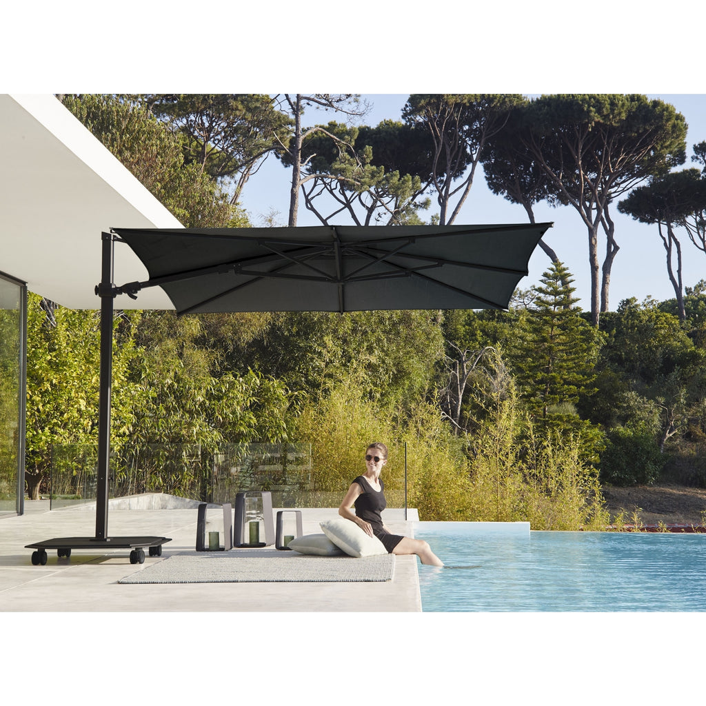 Caractere 3 Series Cantilever Parasol