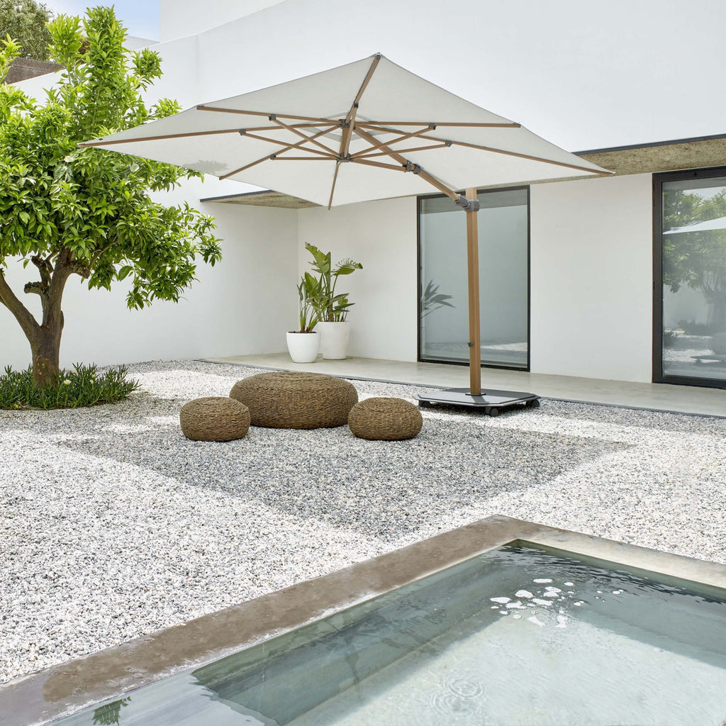Caractere 3 Series Cantilever Parasol