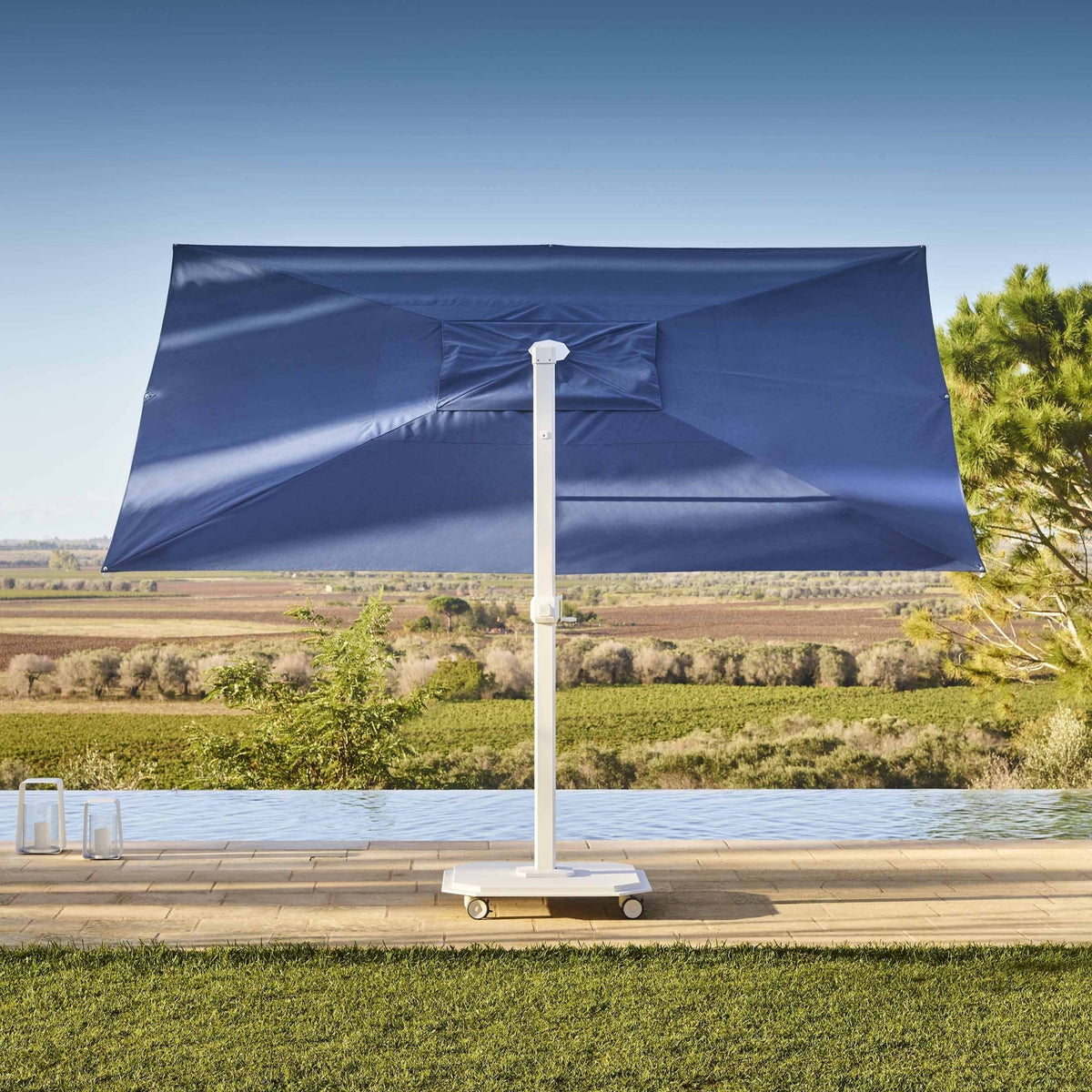 Caractere 4 Series Cantilever Parasol