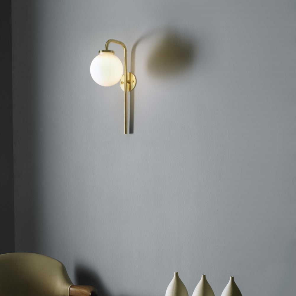 Big Bulb Wall Light