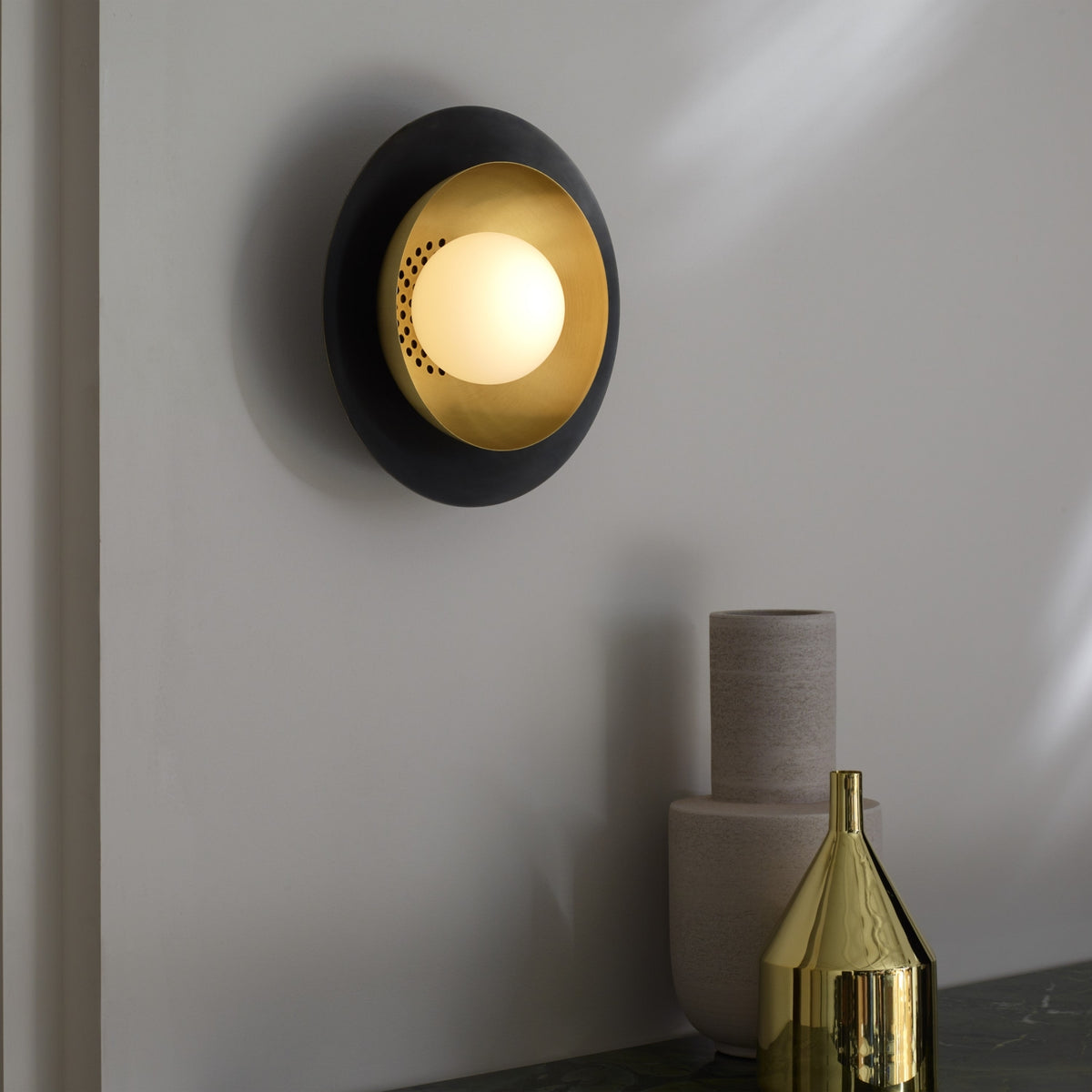 Carapace Ceiling/Wall Mounted Light