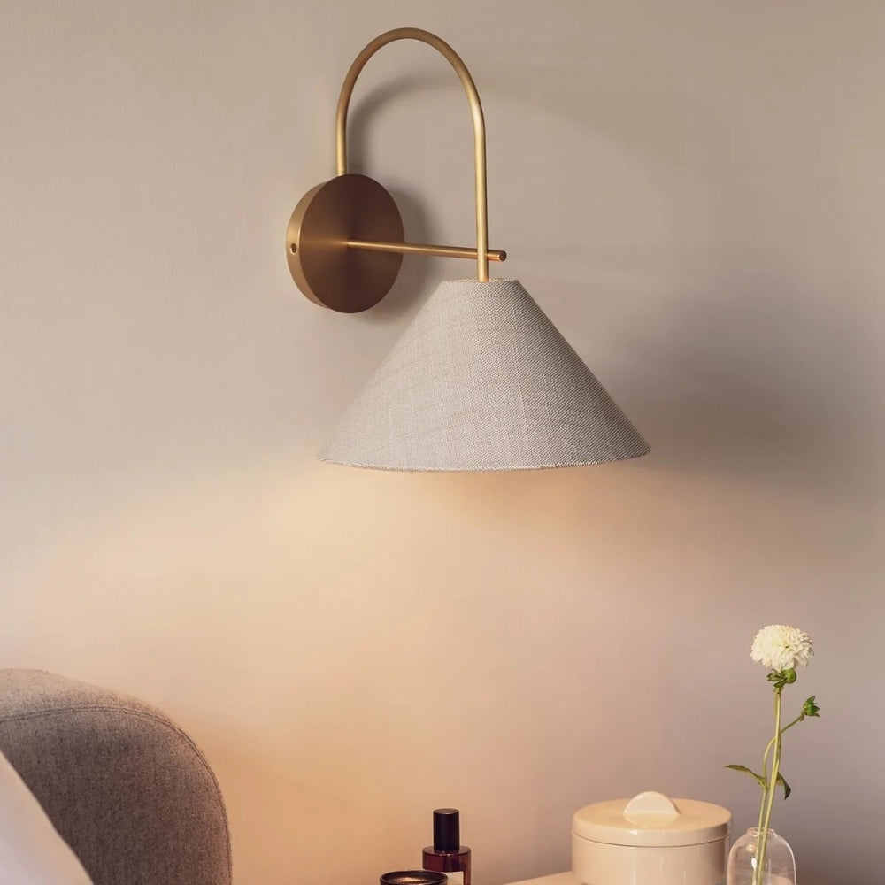 Arlo Wall Light