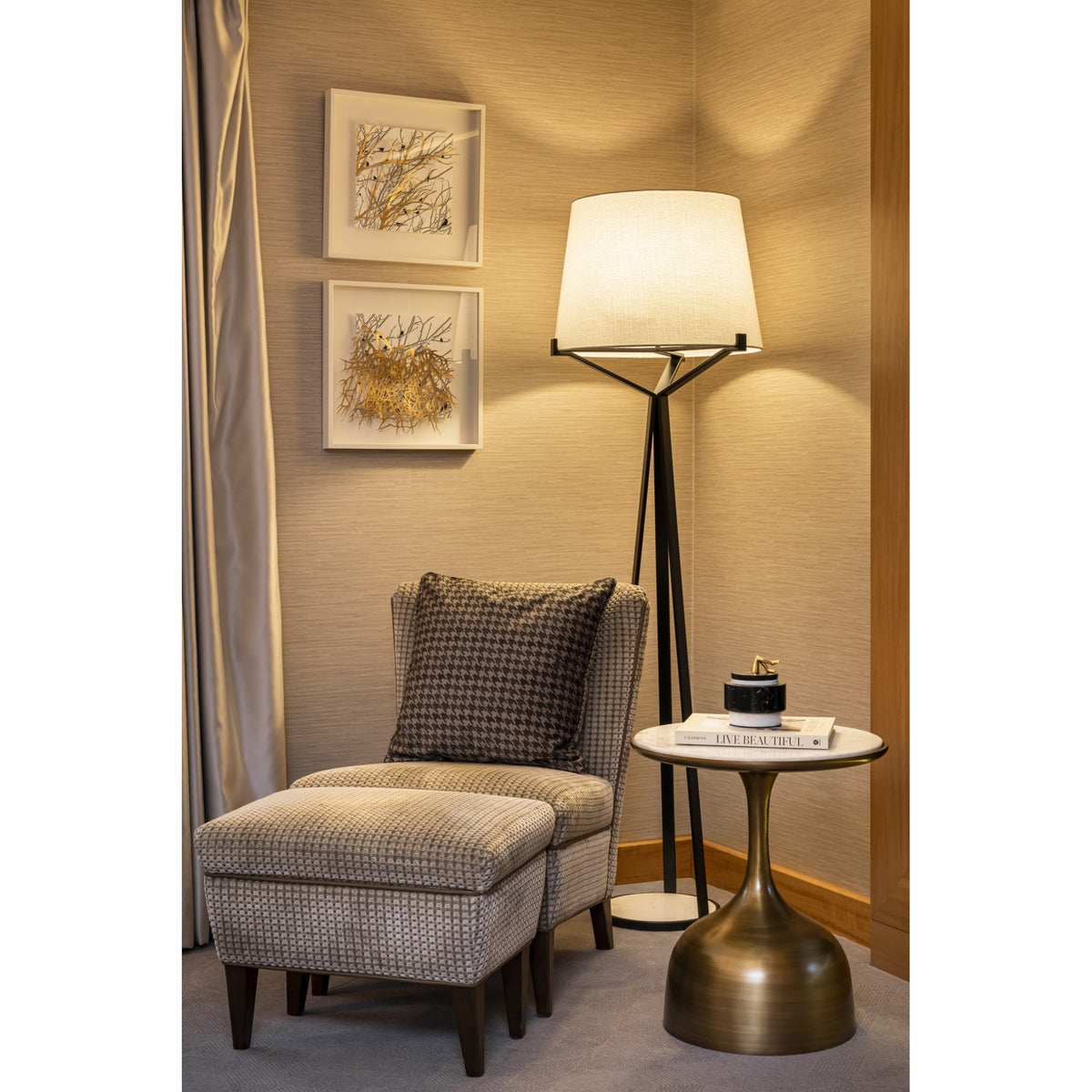 Luca 1 Floor Lamp