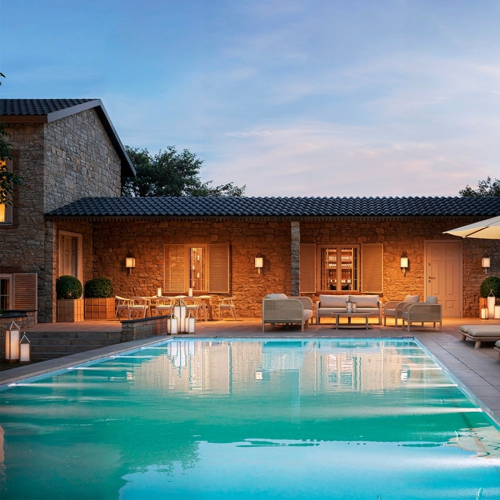 Riserva Outdoor Wall Lamp