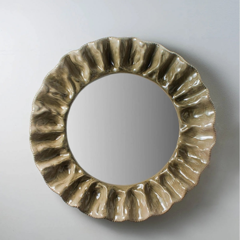 Galia Mirror