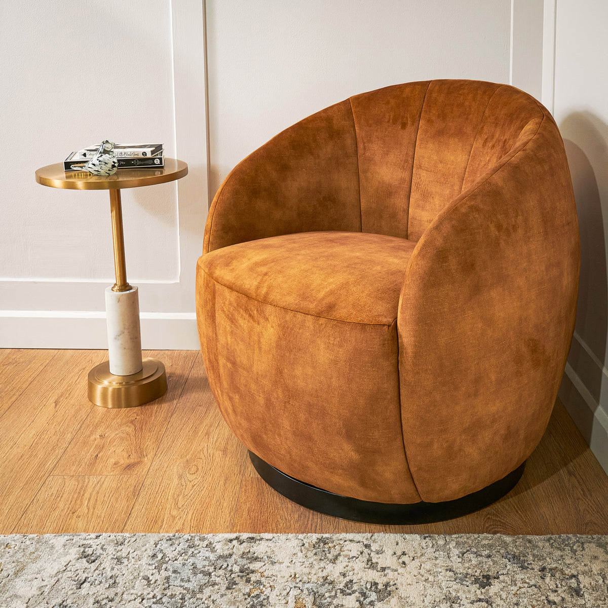 Chalain Swivel Chair