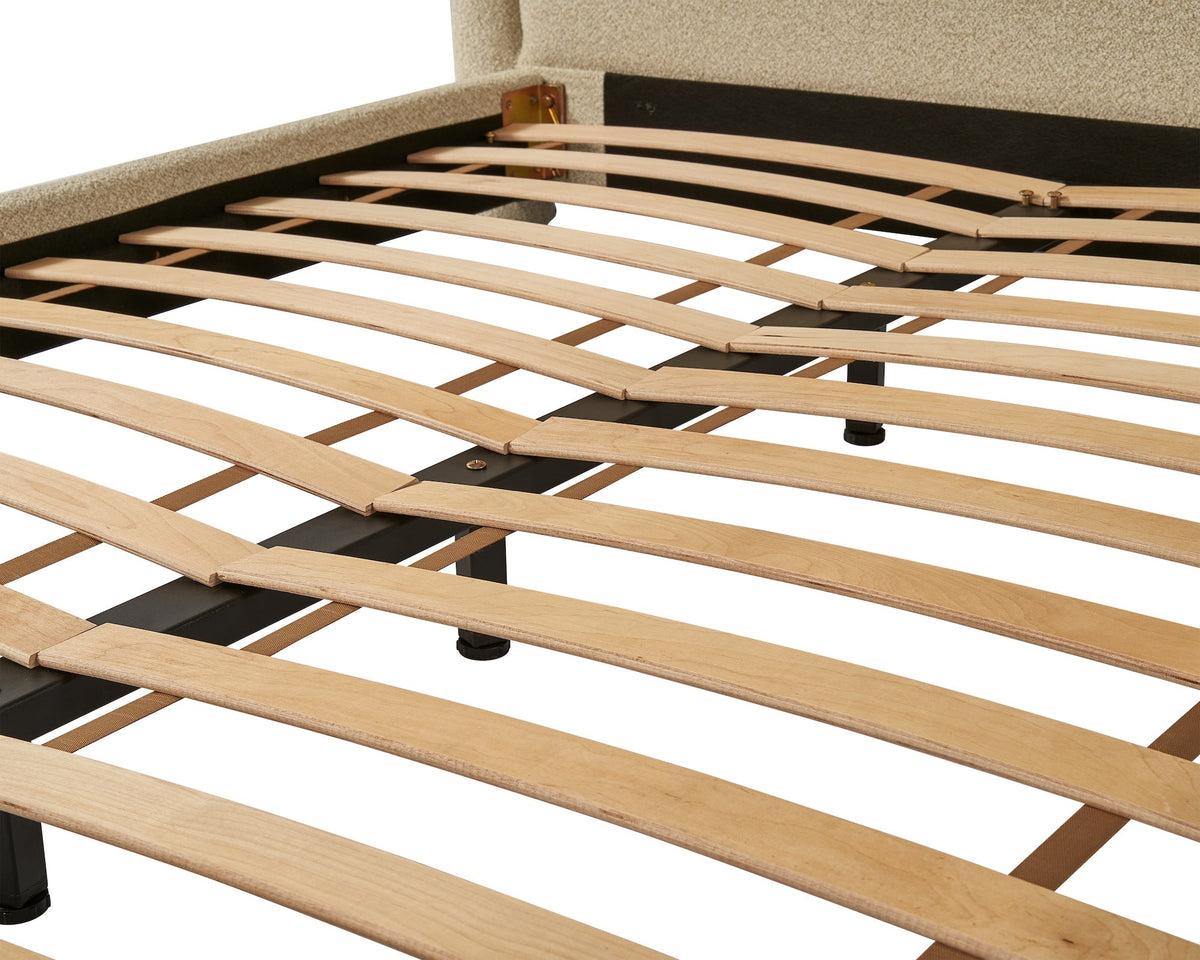 Bareta King Size Bed